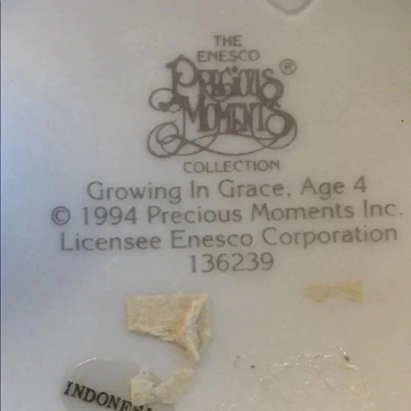 SOLD Precious Moments Growing in Grace Age 4 - Picture 7 of 7